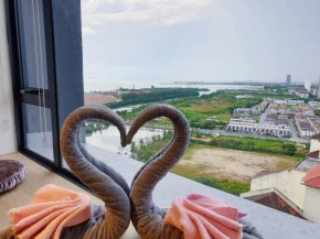 SeaView#Warmth#Netflix#PrivateBathtub#SeaSideLuxuryCondo#ImperioResidence
